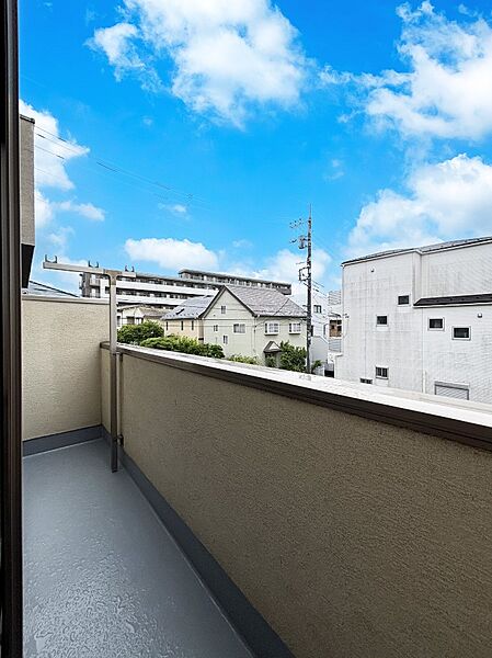 内装「無料オンライン相談」受付中！バルコニーは3ヶ所付き