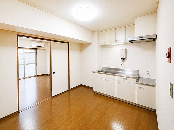 内装「無料オンライン相談」受付中！賑やかな笑い声で包まれる憩いの空間になりそうですね！