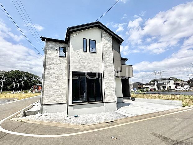 暮らしやすさと居心地の良さにこだわったシンプルで飽きのこないデザイン !