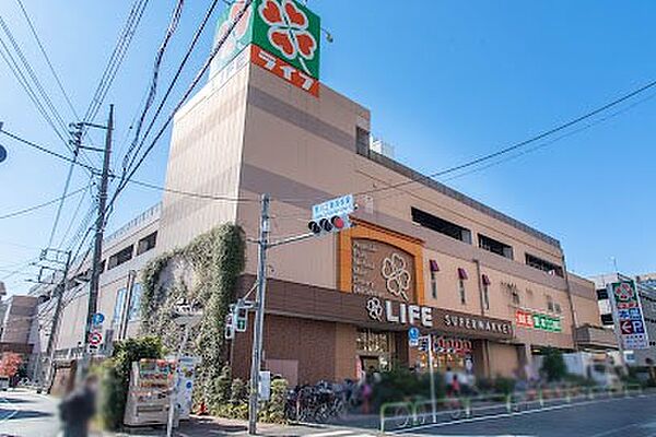 スーパー 700m ライフ南千住店