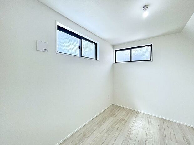 爽やかな日差しがお部屋全体を優しく包み込んでくれます