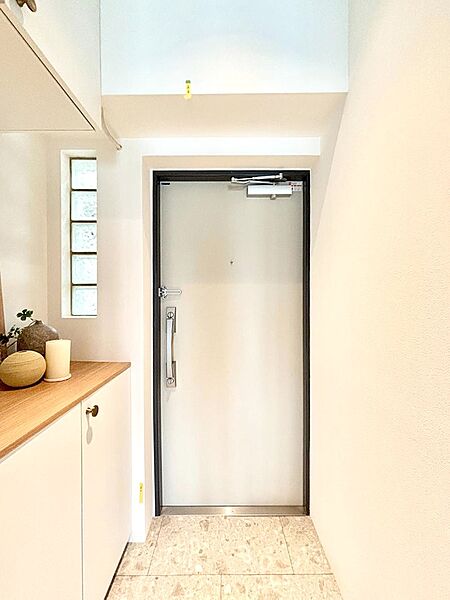 内装「無料オンライン相談」受付中！家族の帰宅やお客様をあたたかく迎える玄関
