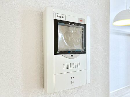 設備「無料オンライン相談」受付中!訪問者が一目でわかる安心のTVモニター付きインターホン。
