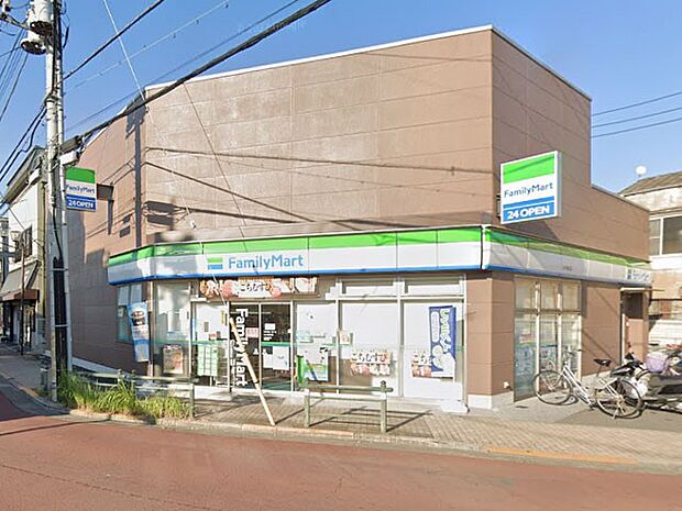 コンビニ 600m ファミリーマート本木東町店