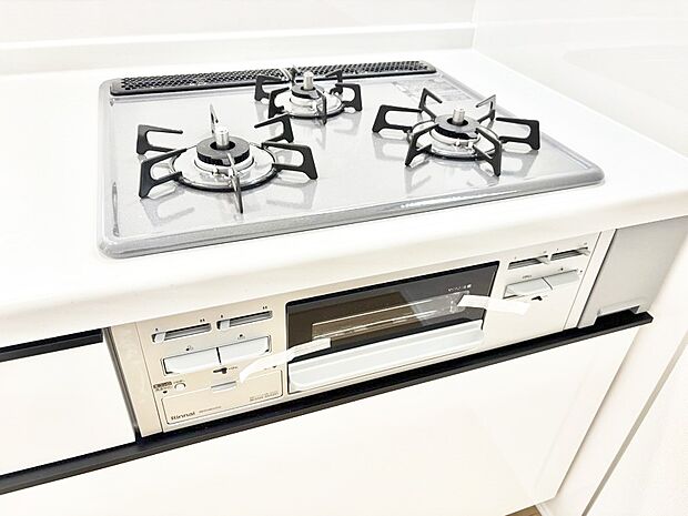 三口ガスコンロでお料理が一気にはかどりそう。