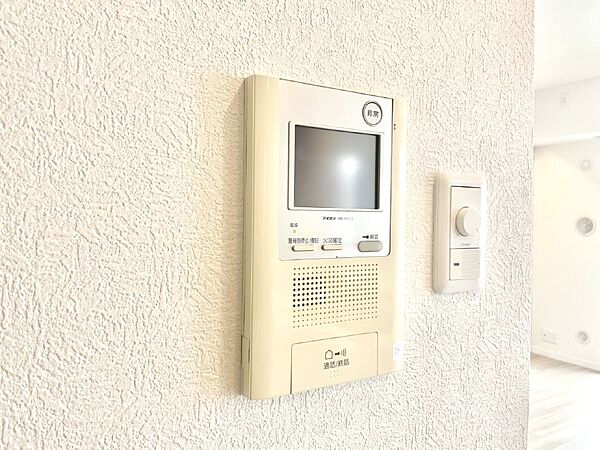 設備「無料オンライン相談」受付中！訪問者が一目でわかる安心のＴＶモニター付きインターホン。