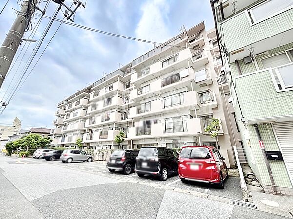 溢れる陽光でご家族の笑顔も輝く