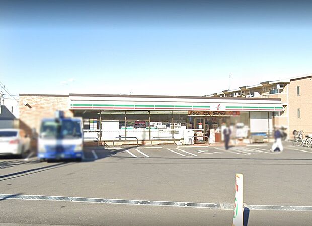 コンビニ 800m セブン-イレブン 志木柏町4丁目店