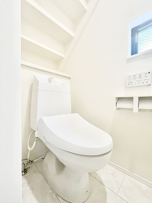 トイレは温水洗浄機能付き