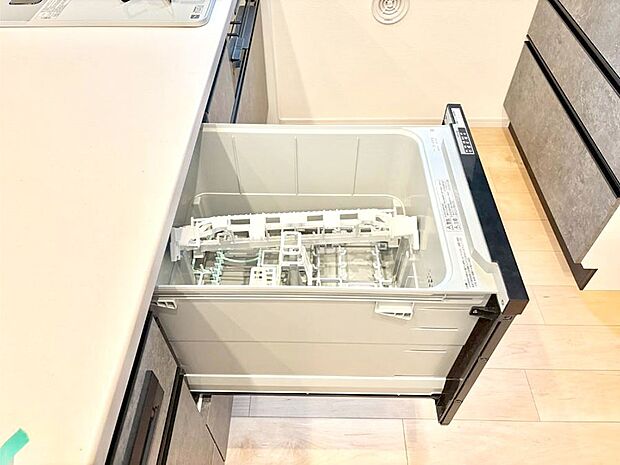 面倒なお片づけは食洗機にお任せ!家事の負担が減って、時間にも気持ちにもゆとりができます。