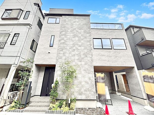 たっぷりの陽光と心地よい風が舞い込む住まい