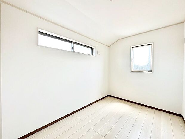 内装「無料オンライン相談」受付中!2面採光でお子様のお部屋にもピッタリ