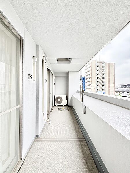 風通しの良いバルコニー