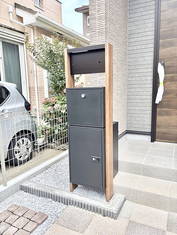 外観「無料オンライン相談」受付中！表札・インターホン・ポストをひとつに集約