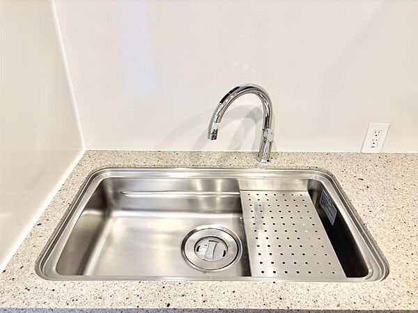 広々としたシンクで洗い物がはかどります