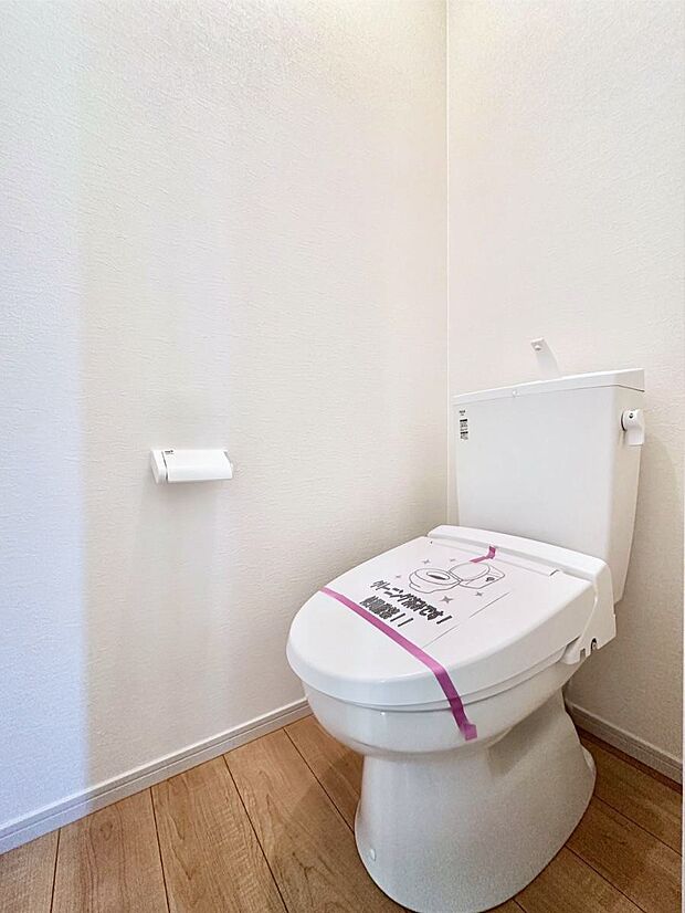 トイレは1階と2階それぞれに配置されていてとても便利です。 
