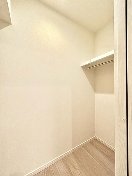 ウォークインクローゼットのある住まいでスッキリ快適な生活を