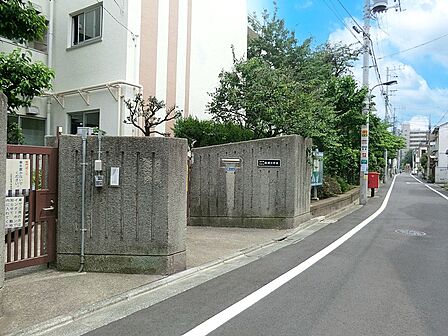 小学校 650m 北区立岩淵小学校