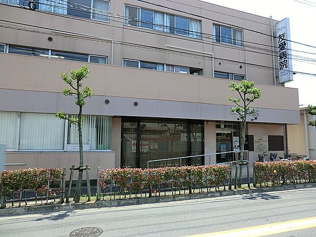 病院 500m 友愛病院