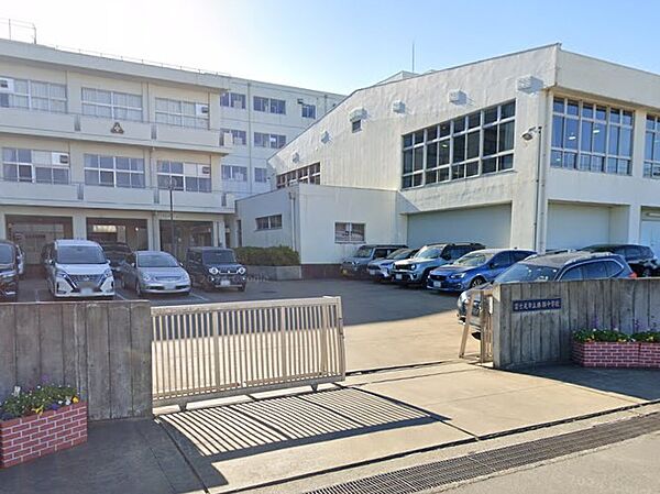 中学校 470m 富士見市立勝瀬中学校