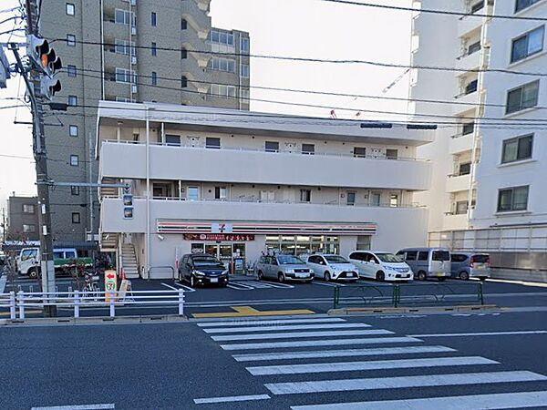 コンビニ 100m セブンイレブン 台東清川2丁目店