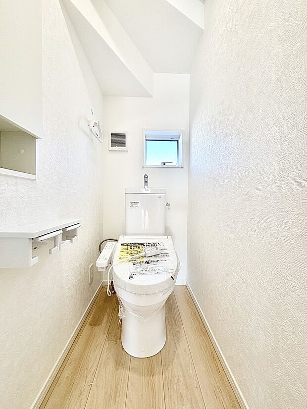 トイレは安心の2箇所!朝のバタバタも一安心です。