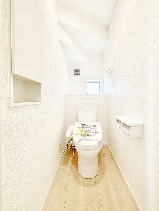 トイレは安心の2箇所!朝のバタバタも一安心です。