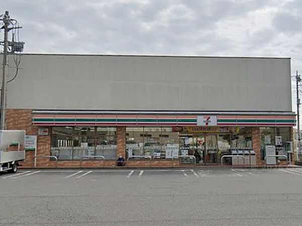 コンビニ 500m セブン-イレブン 足立保木間1丁目店