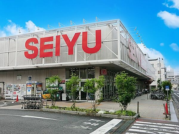 スーパー 50m 西友高野台店