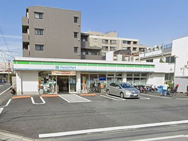 コンビニ 140m ファミリーマート 高野台二丁目店