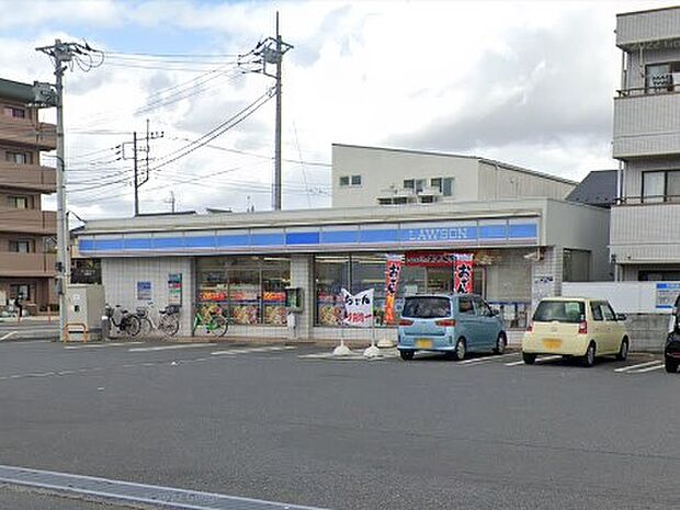 コンビニ 800m ローソン 東所沢和田一丁目店