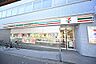 周辺：コンビニ 400m セブン-イレブン 新宿余丁町店