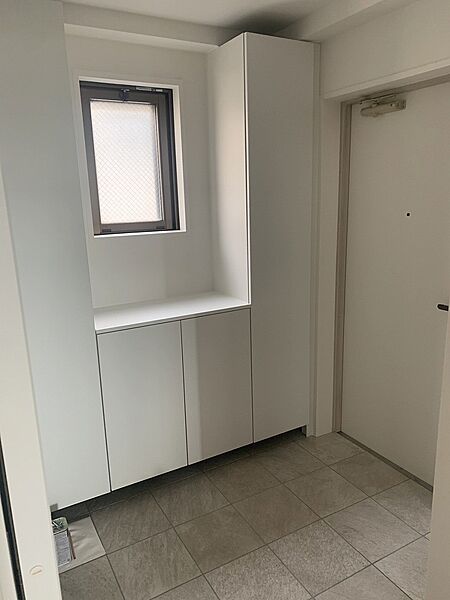 家族の帰宅やお客様をあたたかく迎える玄関