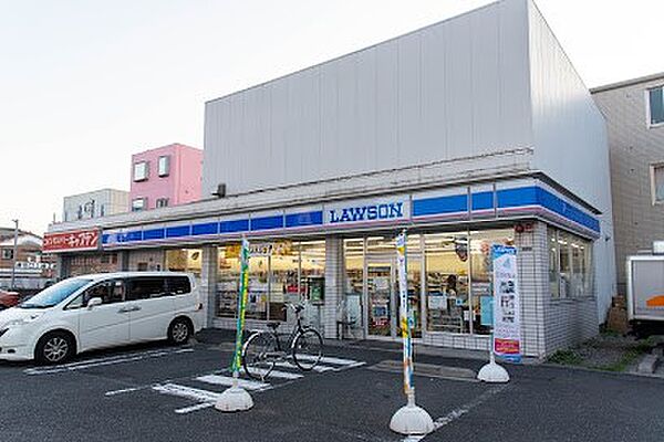 コンビニ 170m ローソン 足立谷在家店