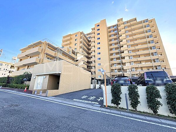 溢れる陽光でご家族の笑顔も輝く