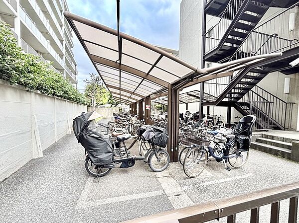 自転車置き場（空き状況は都度ご確認ください）