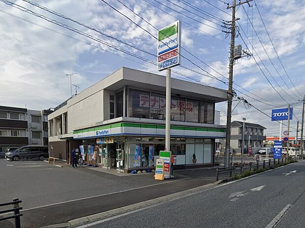ショッピングセンター 700m ファミリーマート 川越インター店