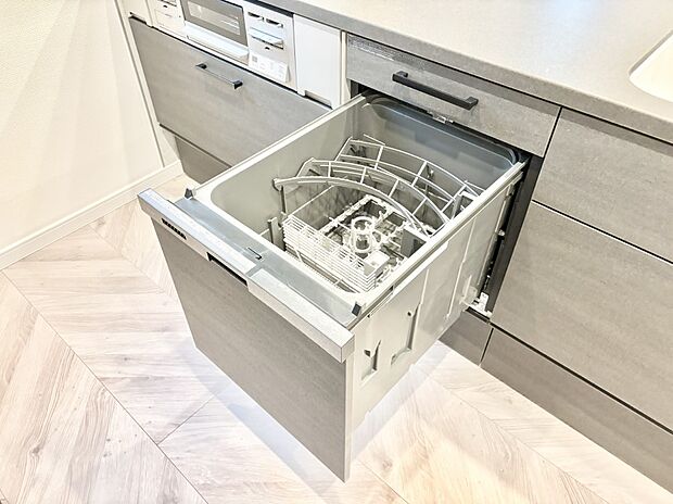 面倒なお片づけは食洗機にお任せ!家事の負担が減って、時間にも気持ちにもゆとりができます。