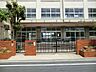 周辺：小学校 600m 足立区立綾瀬小学校