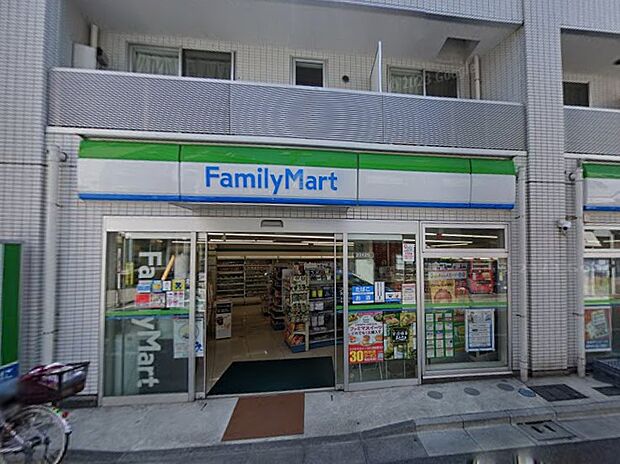 コンビニ 500m ファミリーマート 南山堂千川駅前店