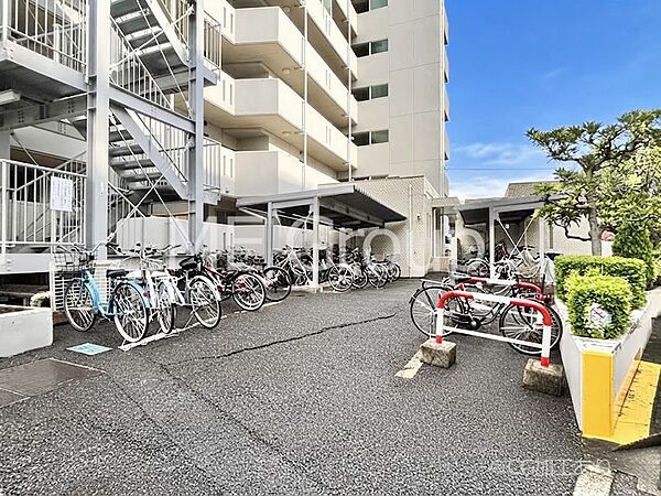 自転車置き場（空き状況は都度ご確認ください）