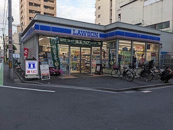 コンビニ 25m ローソン 川口並木二丁目店