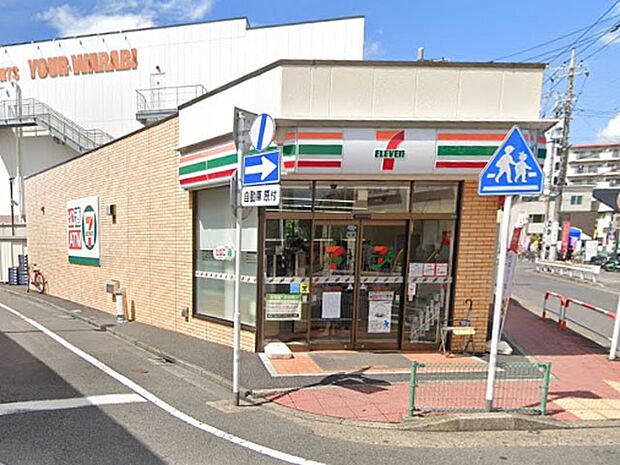 コンビニ 300m セブン-イレブン蕨北町1丁目店