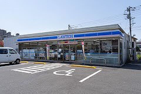 コンビニ 200m ローソン 西所沢二丁目店