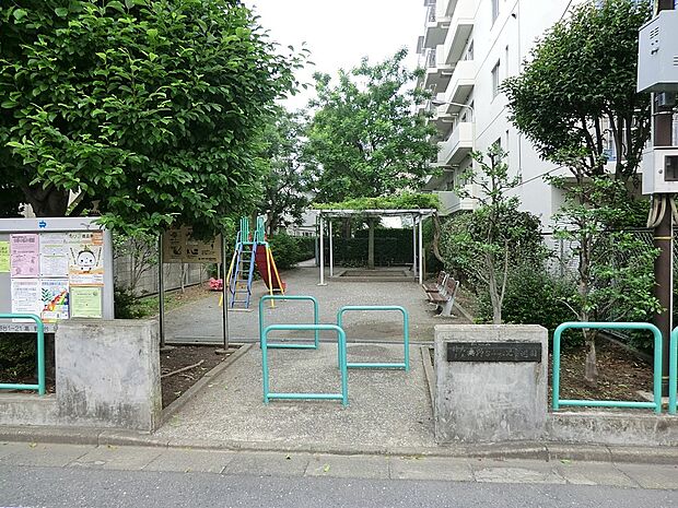 公園 300m 練馬区立 高野台つつじ児童遊園