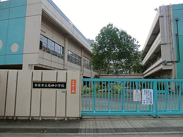 小学校 1000m 新座市立石神小学校