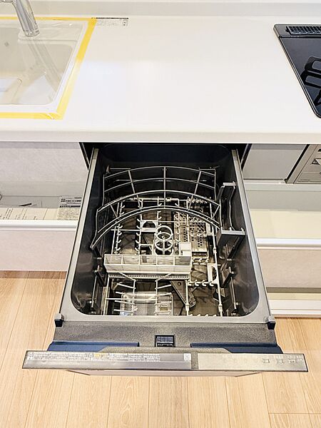 毎日の食器洗いを手助けする食洗機！家事の時間を短縮し家族時間を増やします。