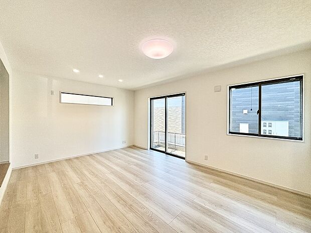 どこにいても家族のつながりを感じられるコミュニケーションリビング。 