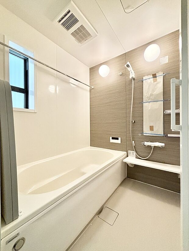 一日の疲れを癒やす大切なバスタイム。ゆっくりとお風呂を楽しんで疲れをとりたいですね！  