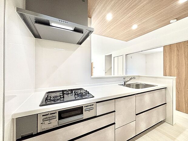 お料理を効率的に、楽しく!システムキッチン